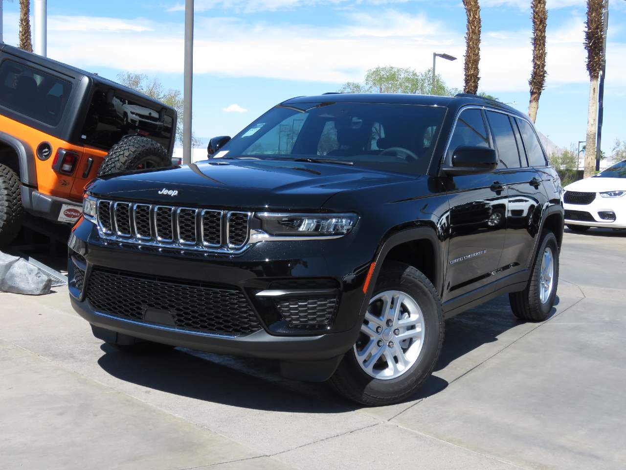 2025 Jeep Grand Cherokee Laredo
