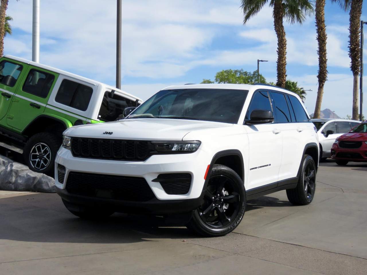 2023 Jeep Grand Cherokee Laredo