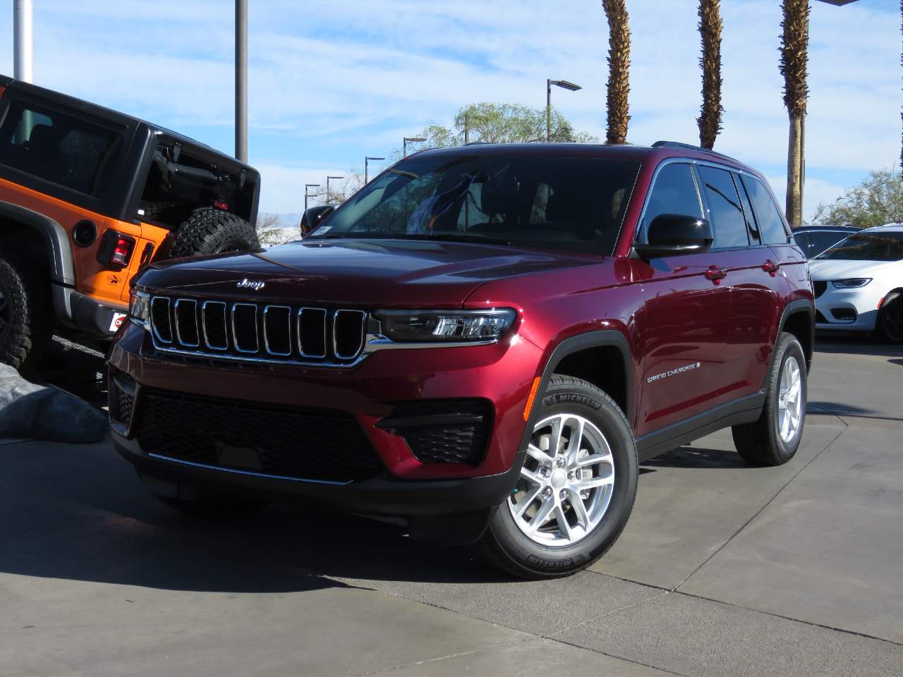 2025 Jeep Grand Cherokee Laredo