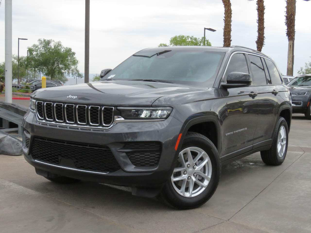 2025 Jeep Grand Cherokee Laredo X