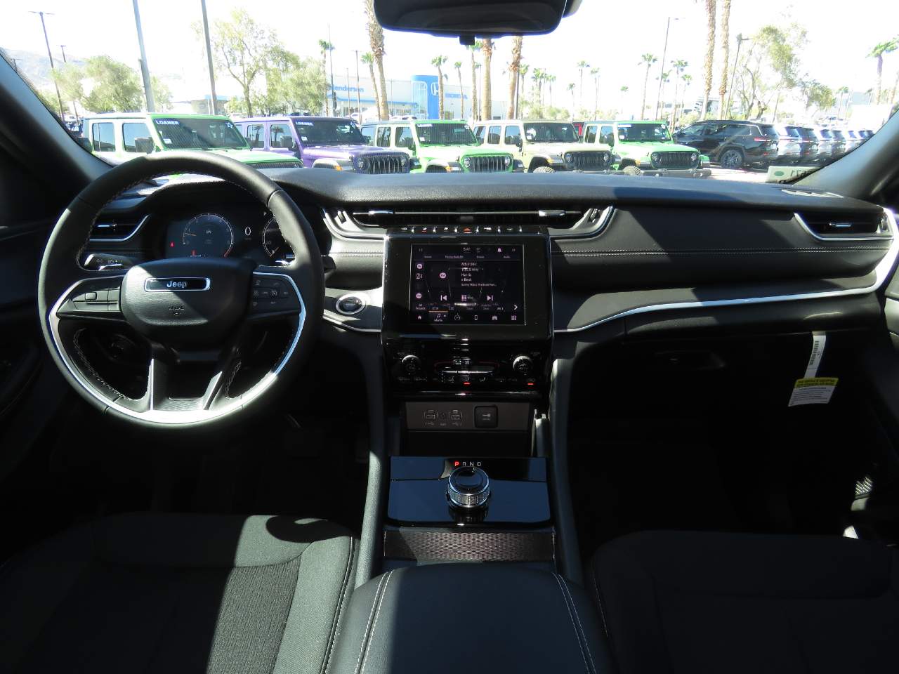 2026 Jeep Grand Cherokee Laredo