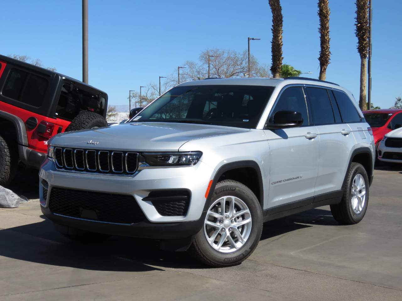 2026 Jeep Grand Cherokee Laredo
