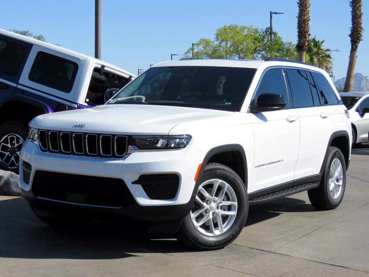 2026 Jeep Grand Cherokee Laredo X 4x4's photo