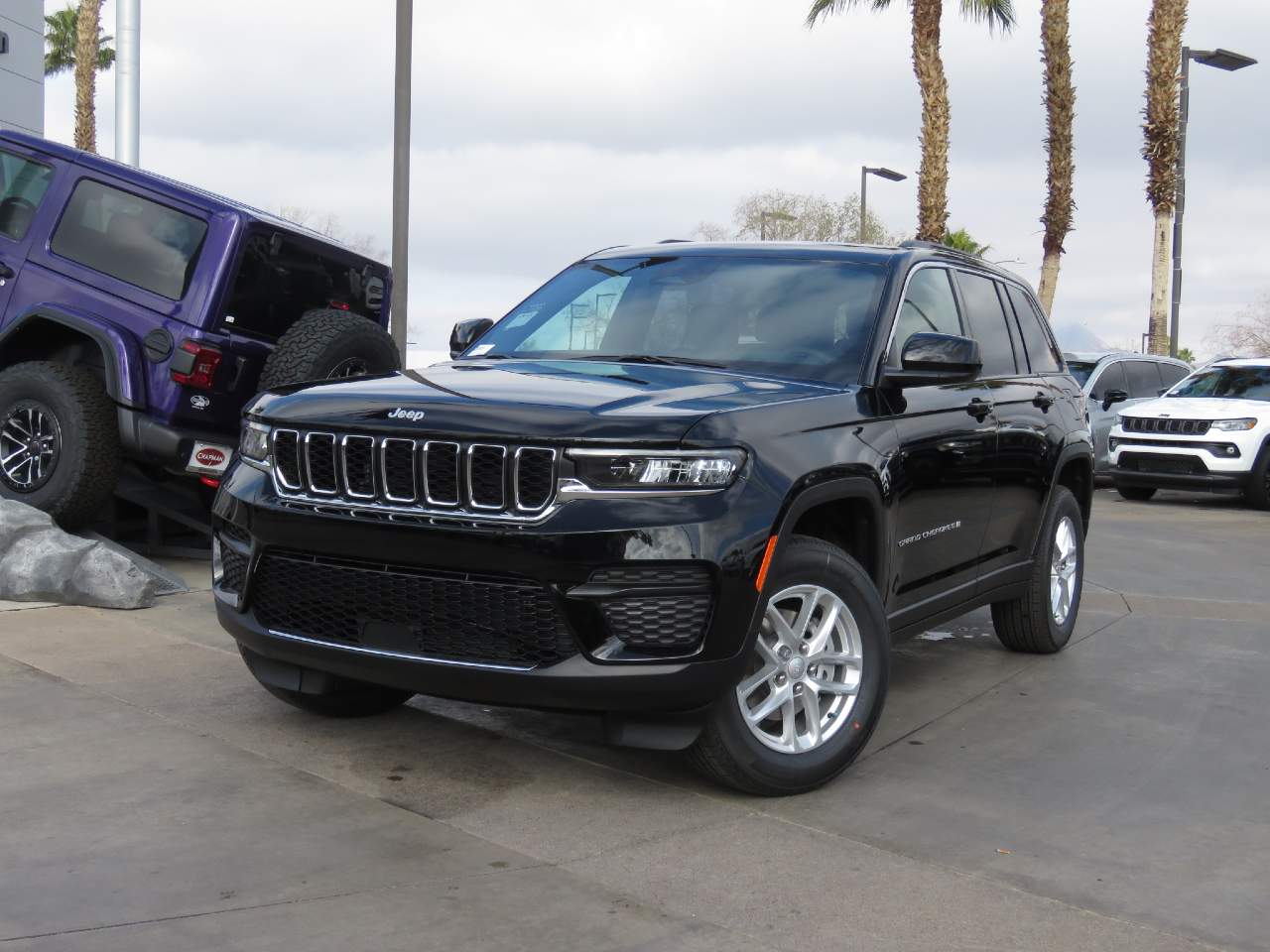 2025 Jeep Grand Cherokee Laredo's photo