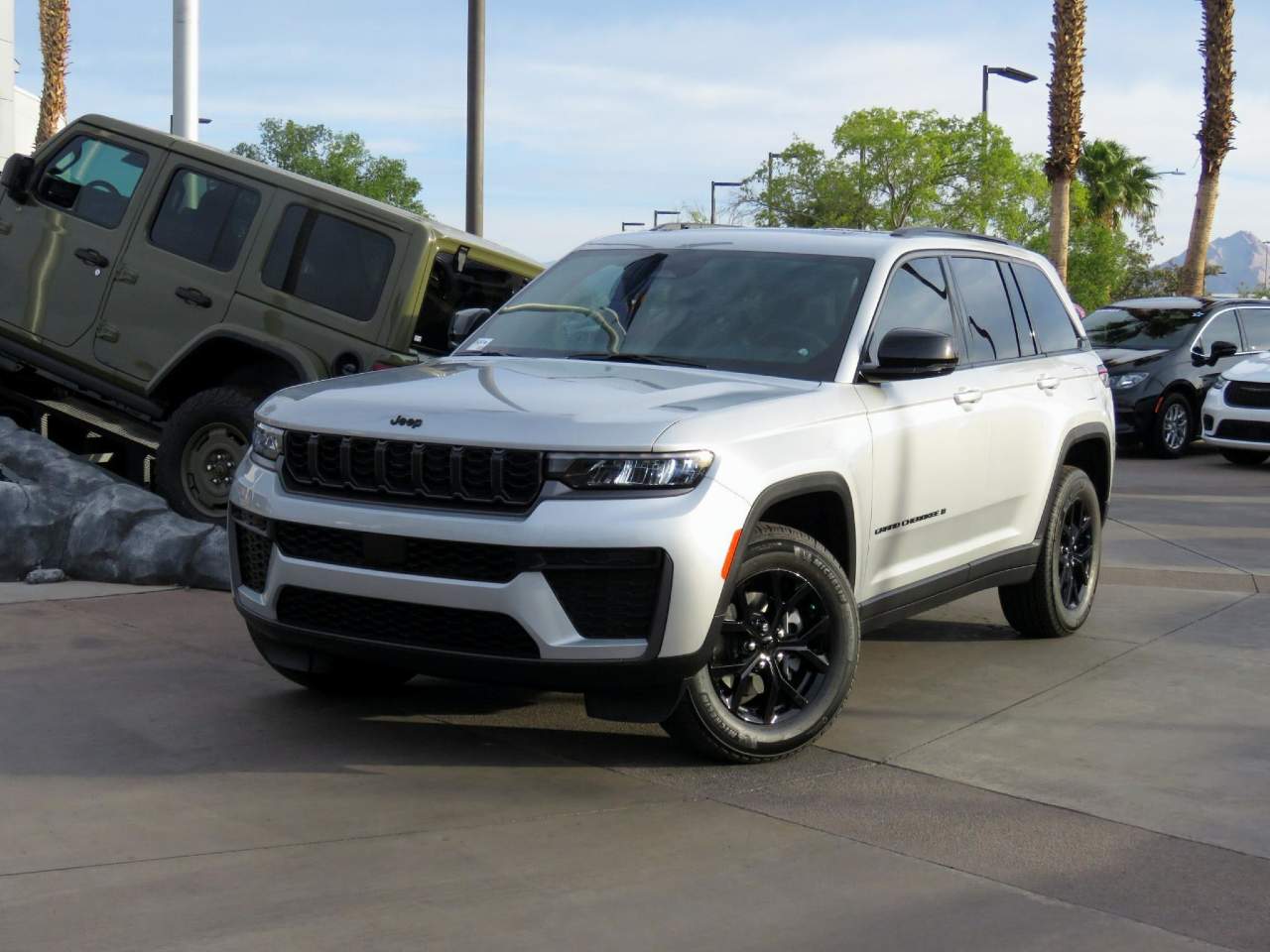 2026 Jeep Grand Cherokee Altitude