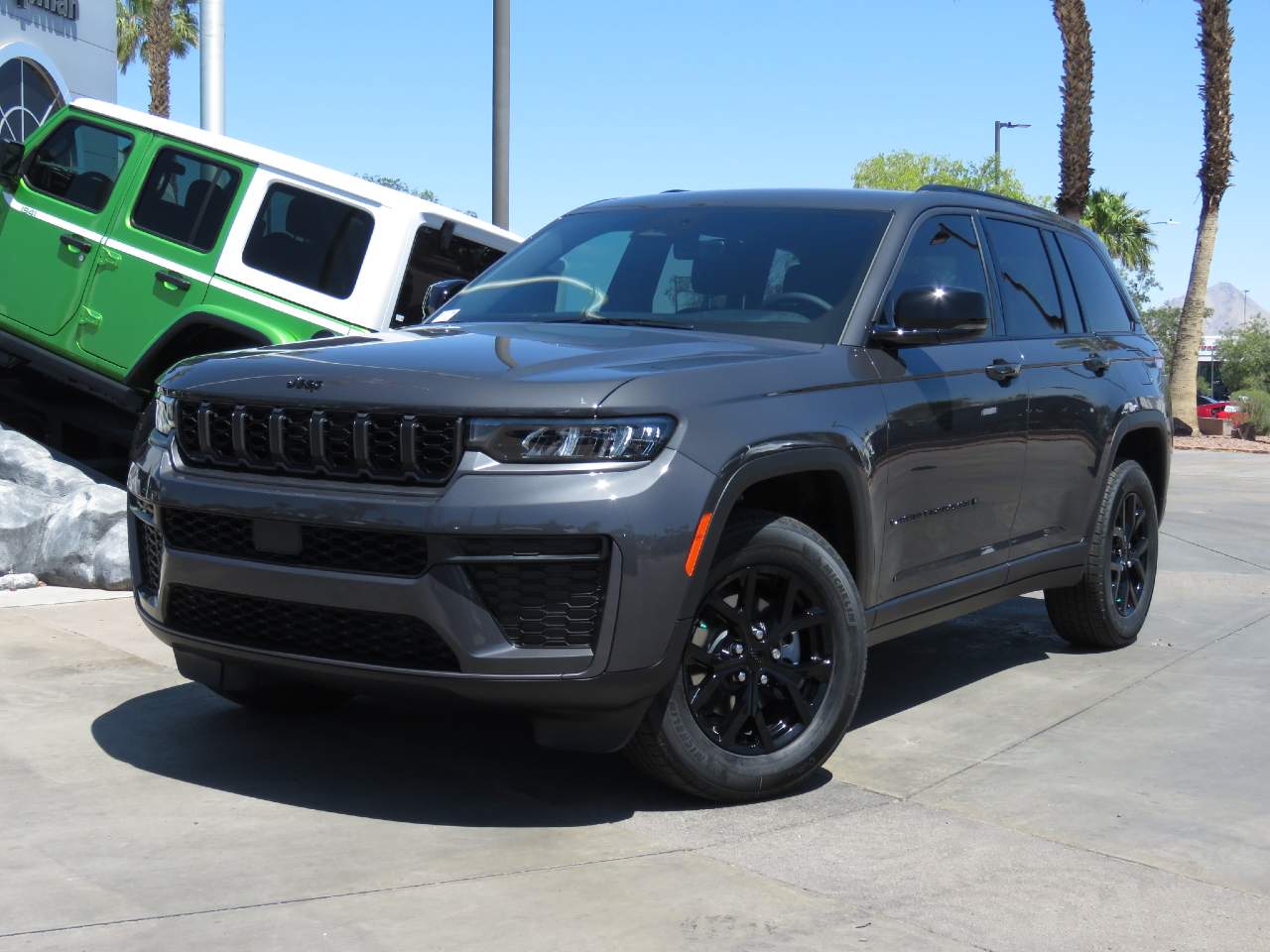2026 Jeep Grand Cherokee Altitude