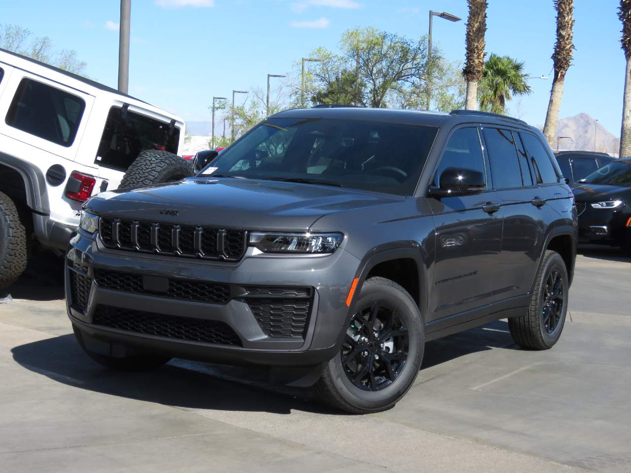 2026 Jeep Grand Cherokee Altitude