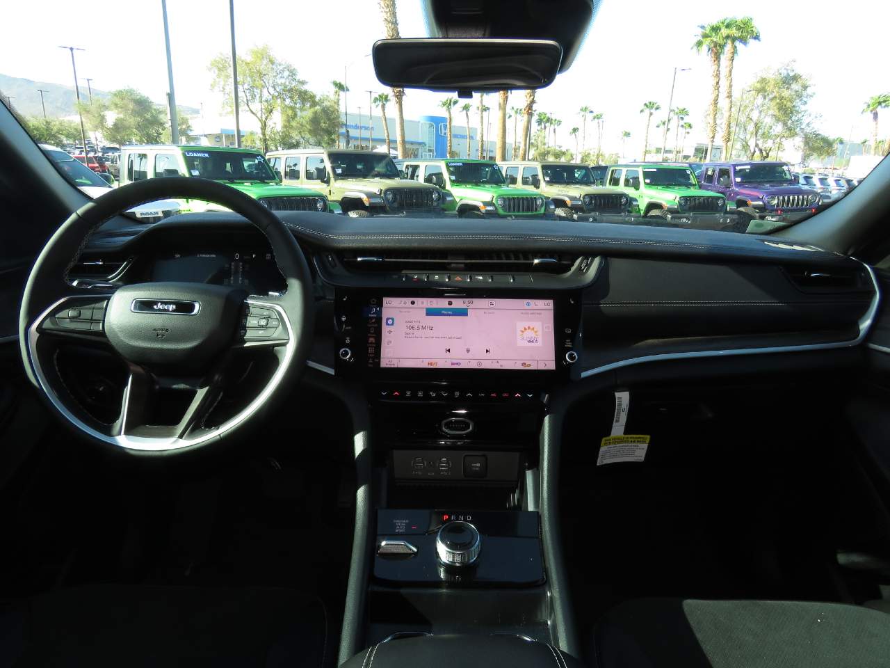 2026 Jeep Grand Cherokee Laredo Altitude