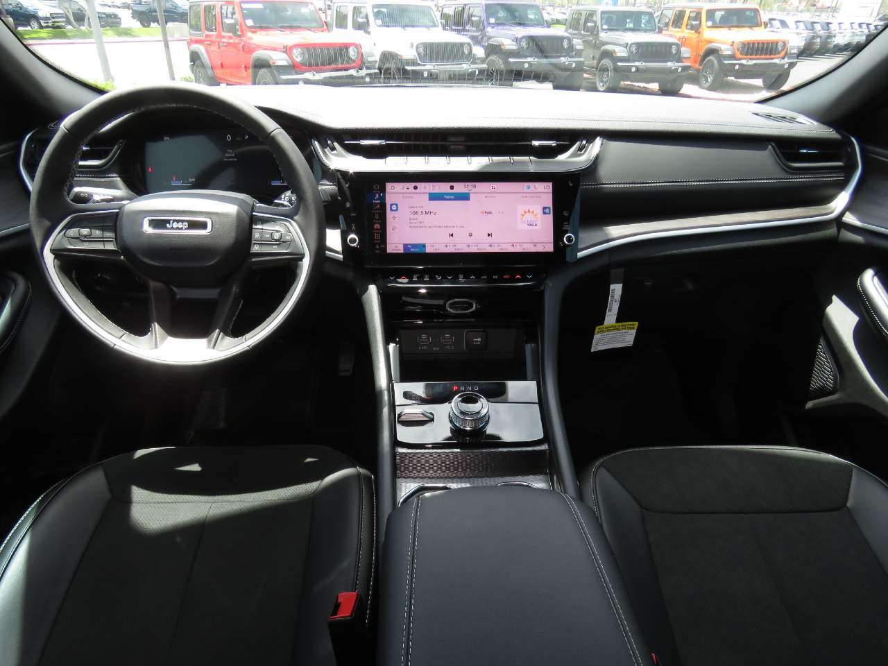 2026 Jeep Grand Cherokee Altitude