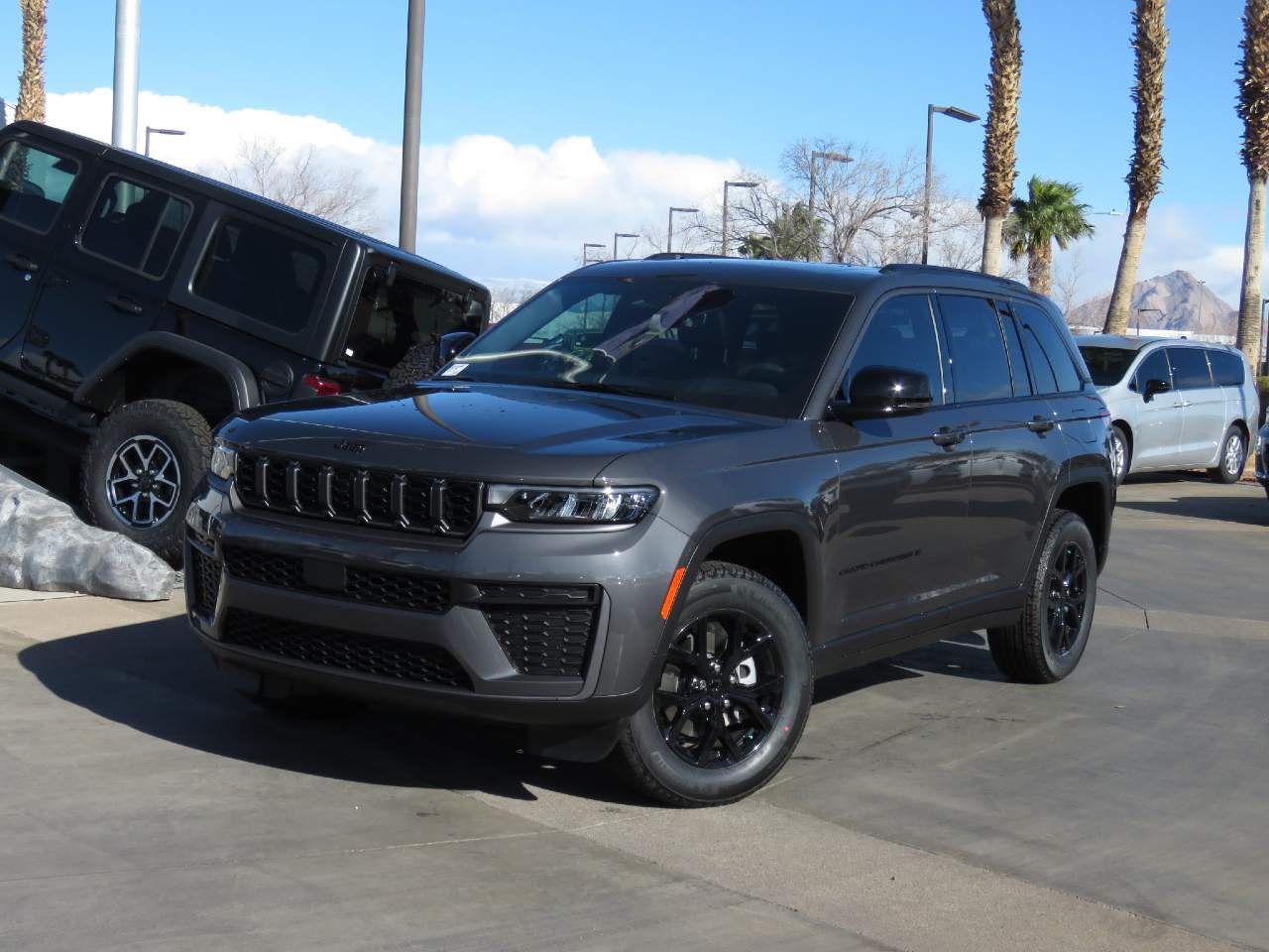 2026 Jeep Grand Cherokee Altitude