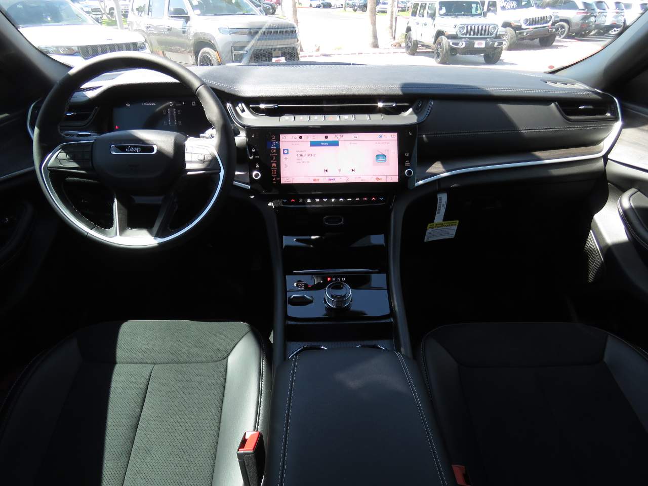 2026 Jeep Grand Cherokee Altitude