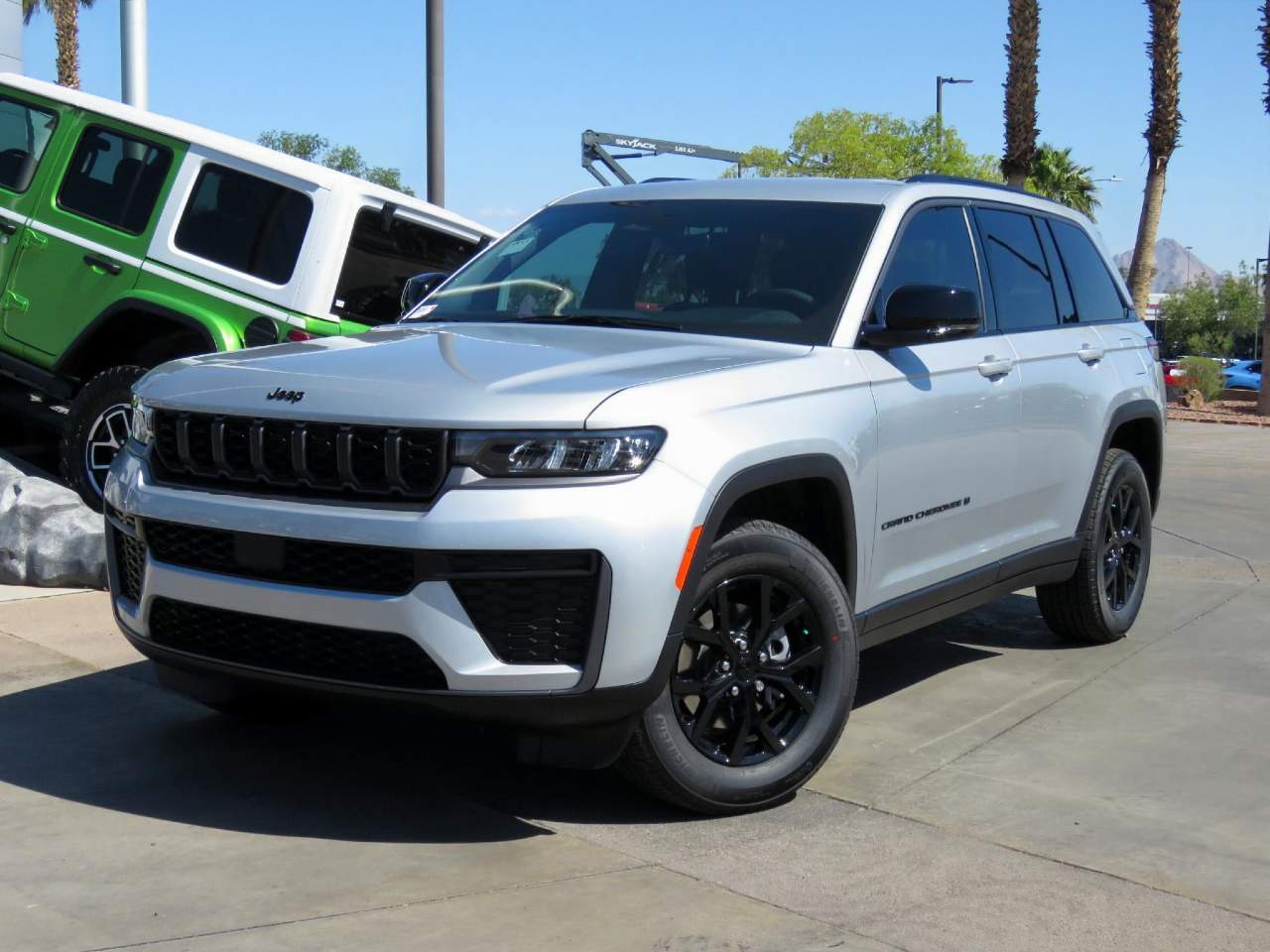 2026 Jeep Grand Cherokee Altitude