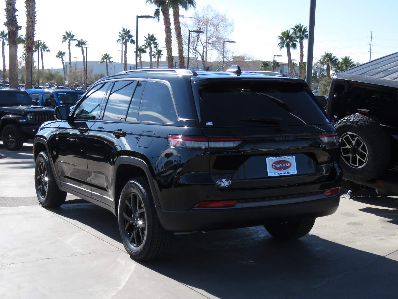 View vehicle photo 6