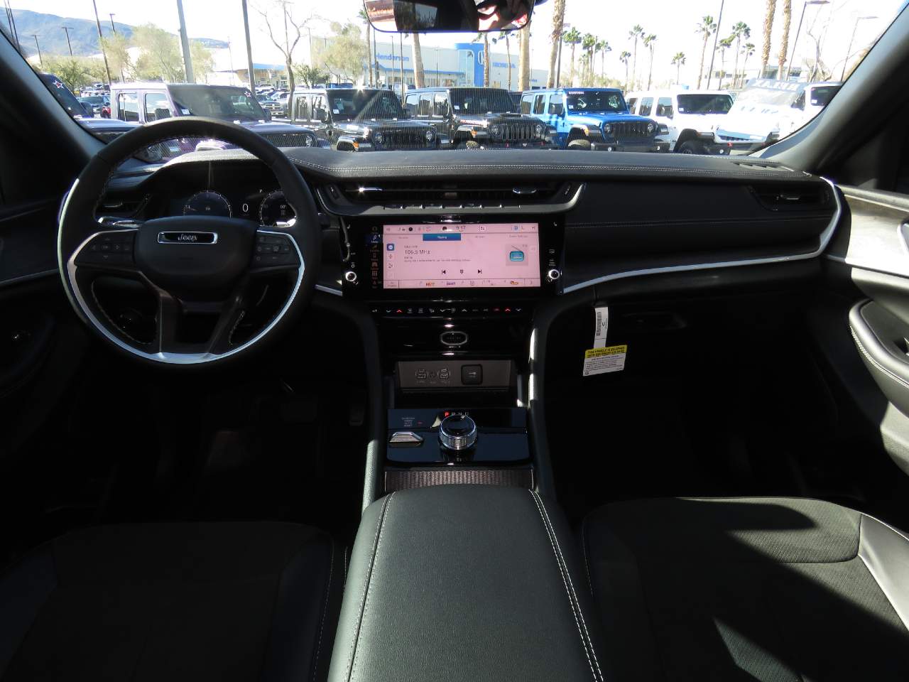 2026 Jeep Grand Cherokee Altitude