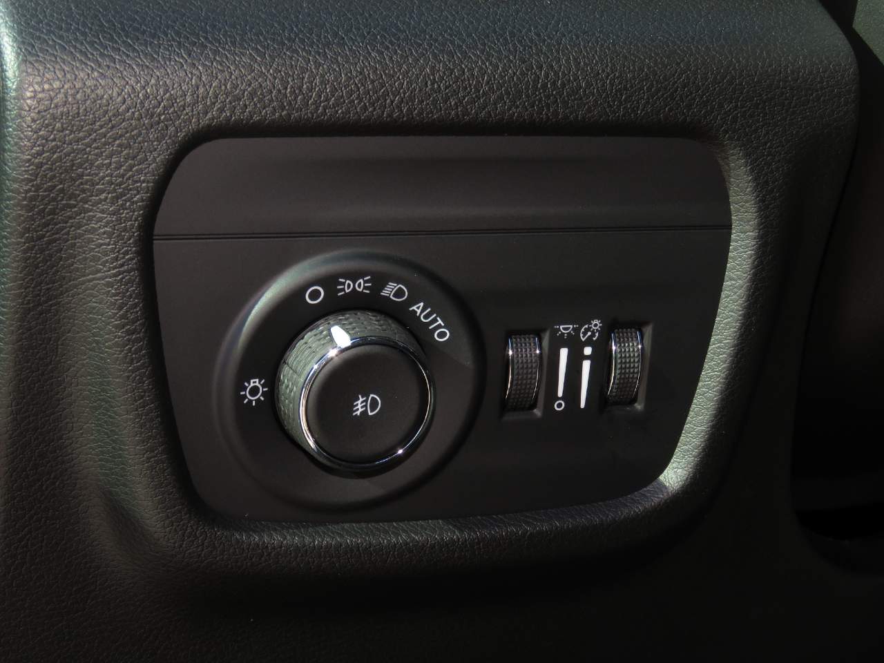 2025 Jeep Grand Cherokee Limited - Photo 25