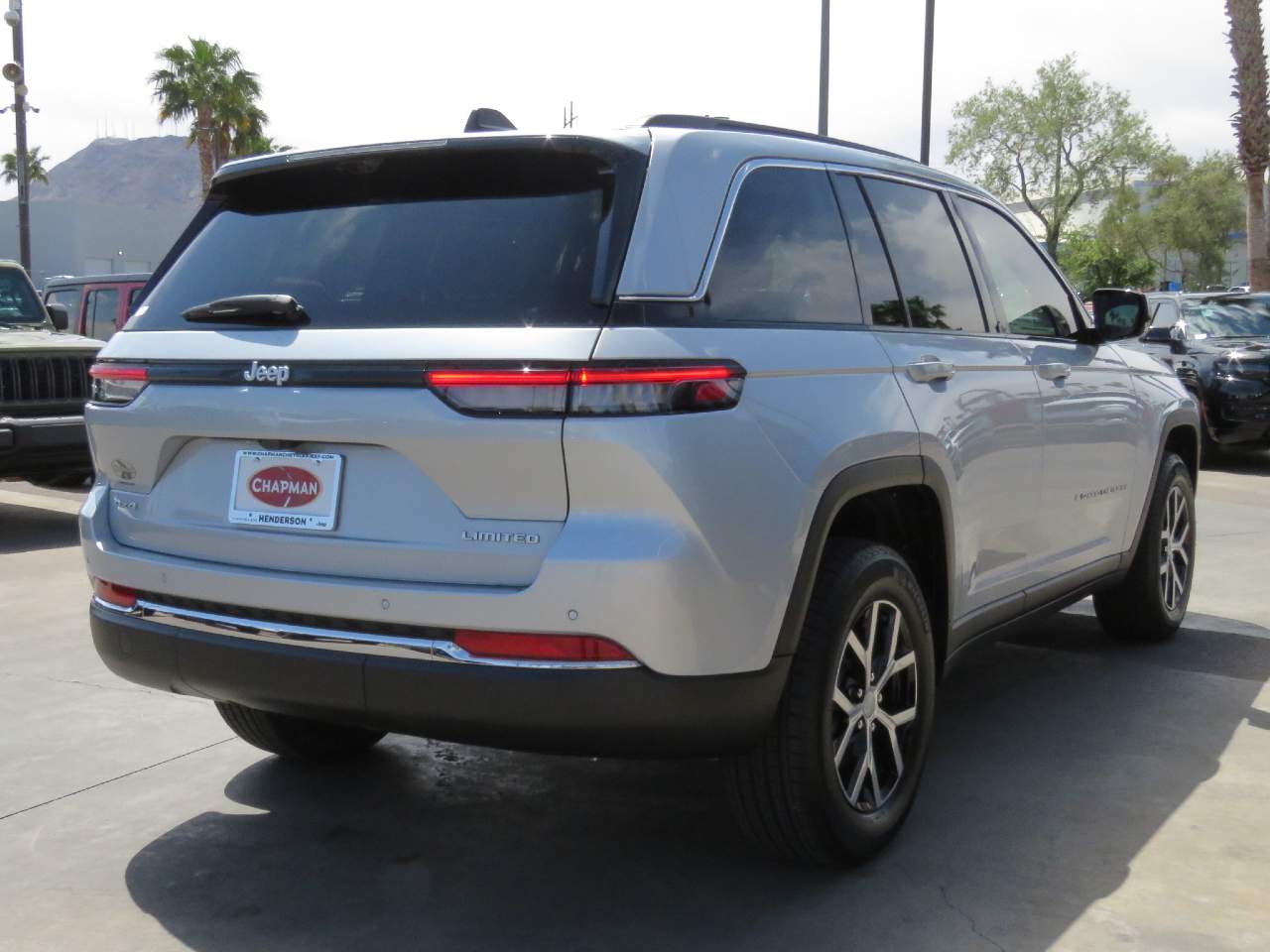 2025 Jeep Grand Cherokee Limited - Photo 17