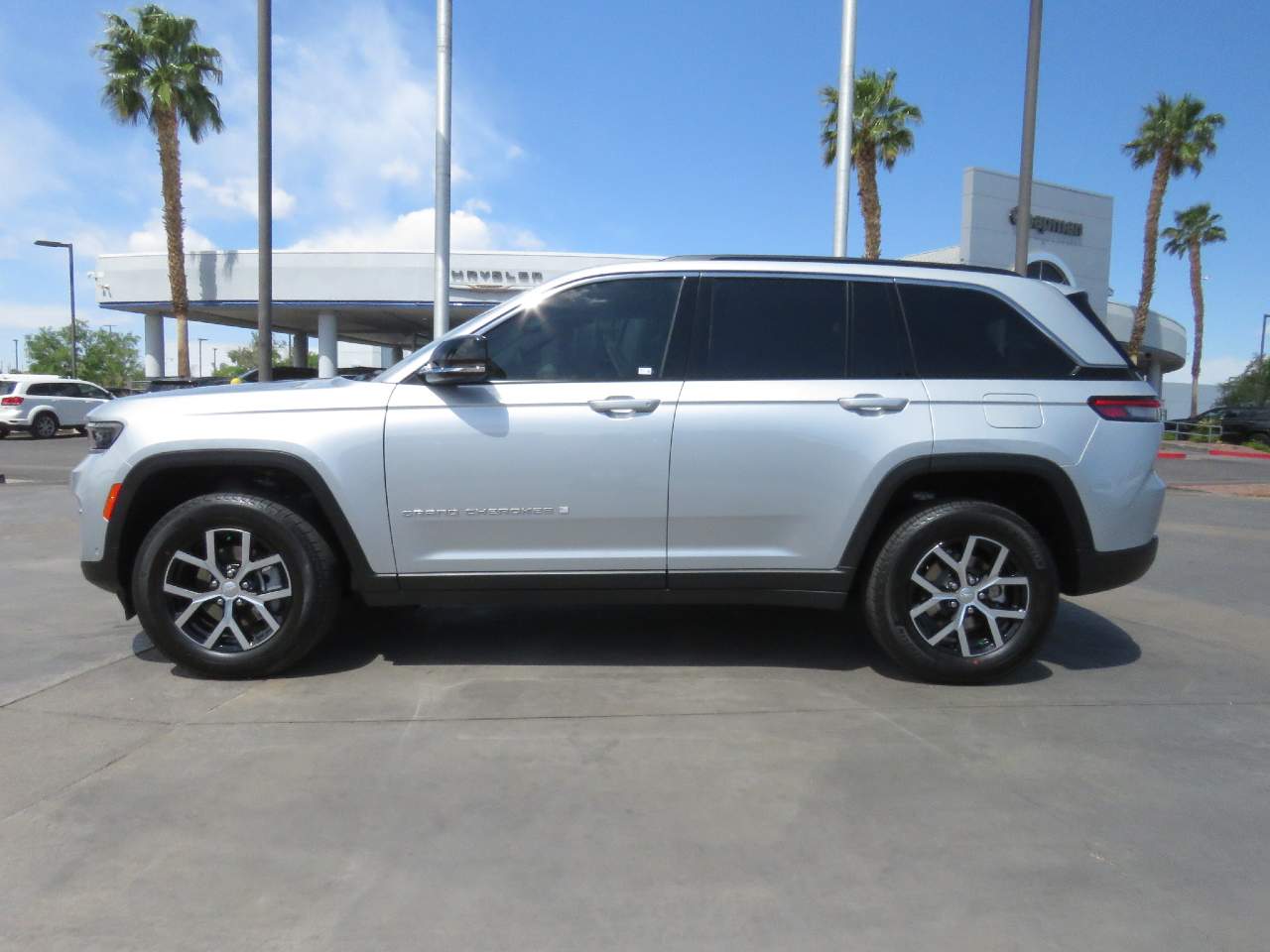 2025 Jeep Grand Cherokee Limited - Photo 15