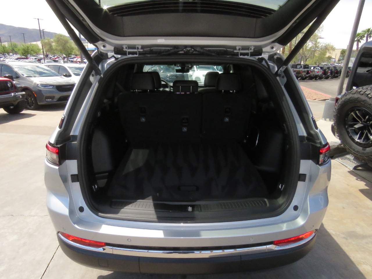 2025 Jeep Grand Cherokee Limited - Photo 19