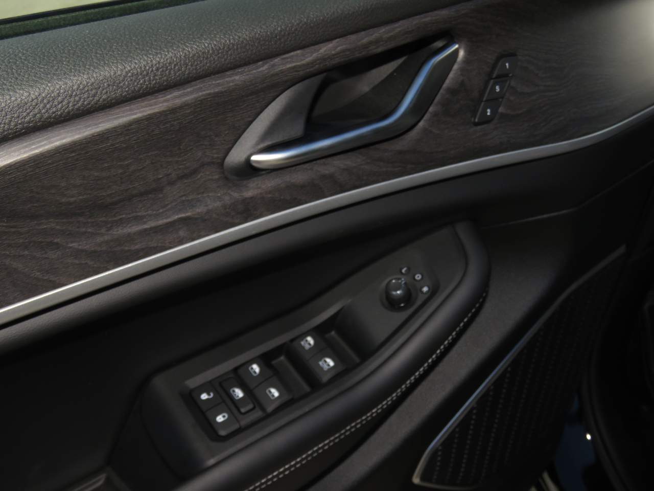 2025 Jeep Grand Cherokee Limited - Photo 23