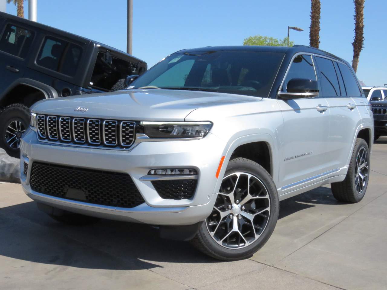 2025 Jeep Grand Cherokee Summit