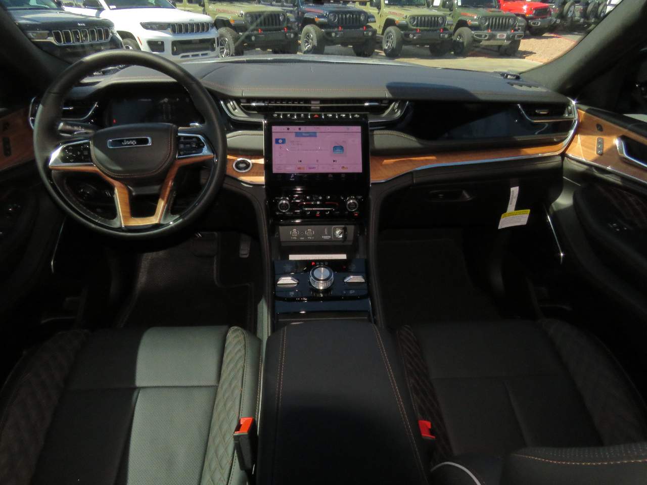 2025 Jeep Grand Cherokee Summit