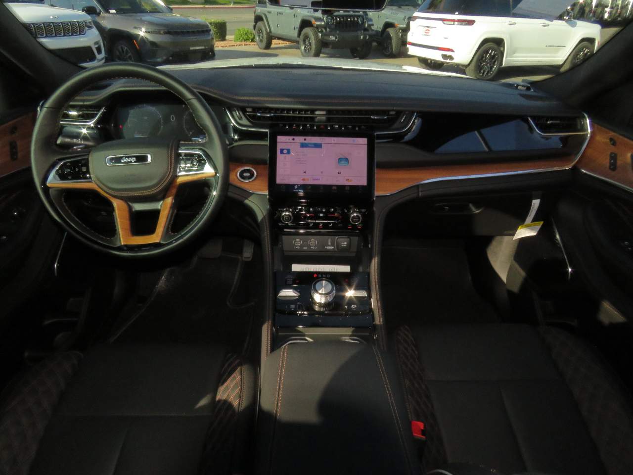 2025 Jeep Grand Cherokee Summit