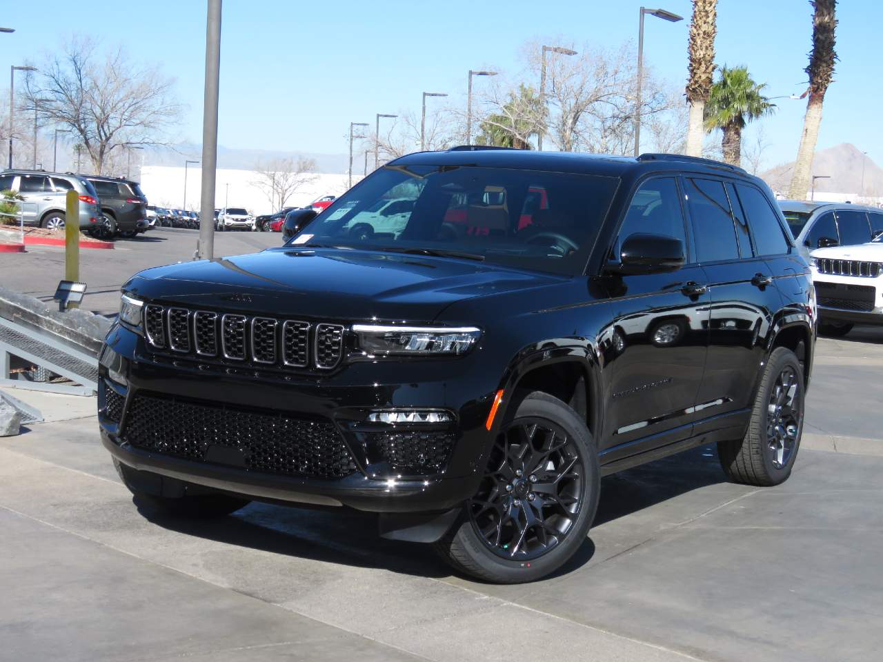 2025 Jeep Grand Cherokee Summit