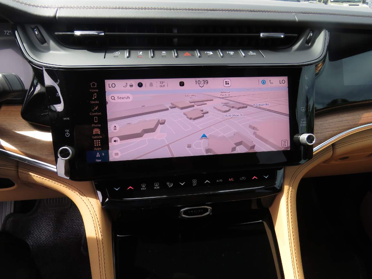 View vehicle photo 4