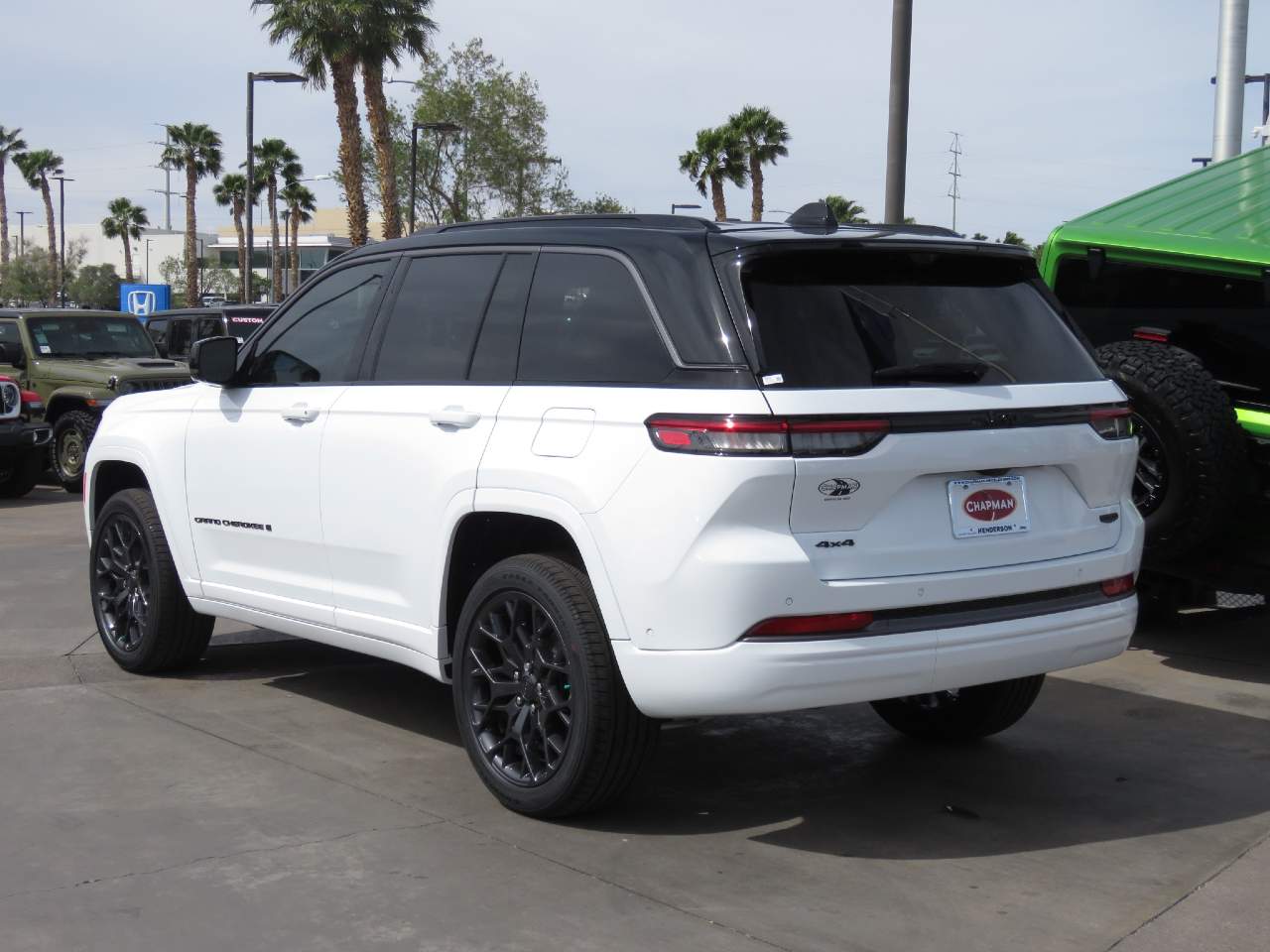 View vehicle photo 5