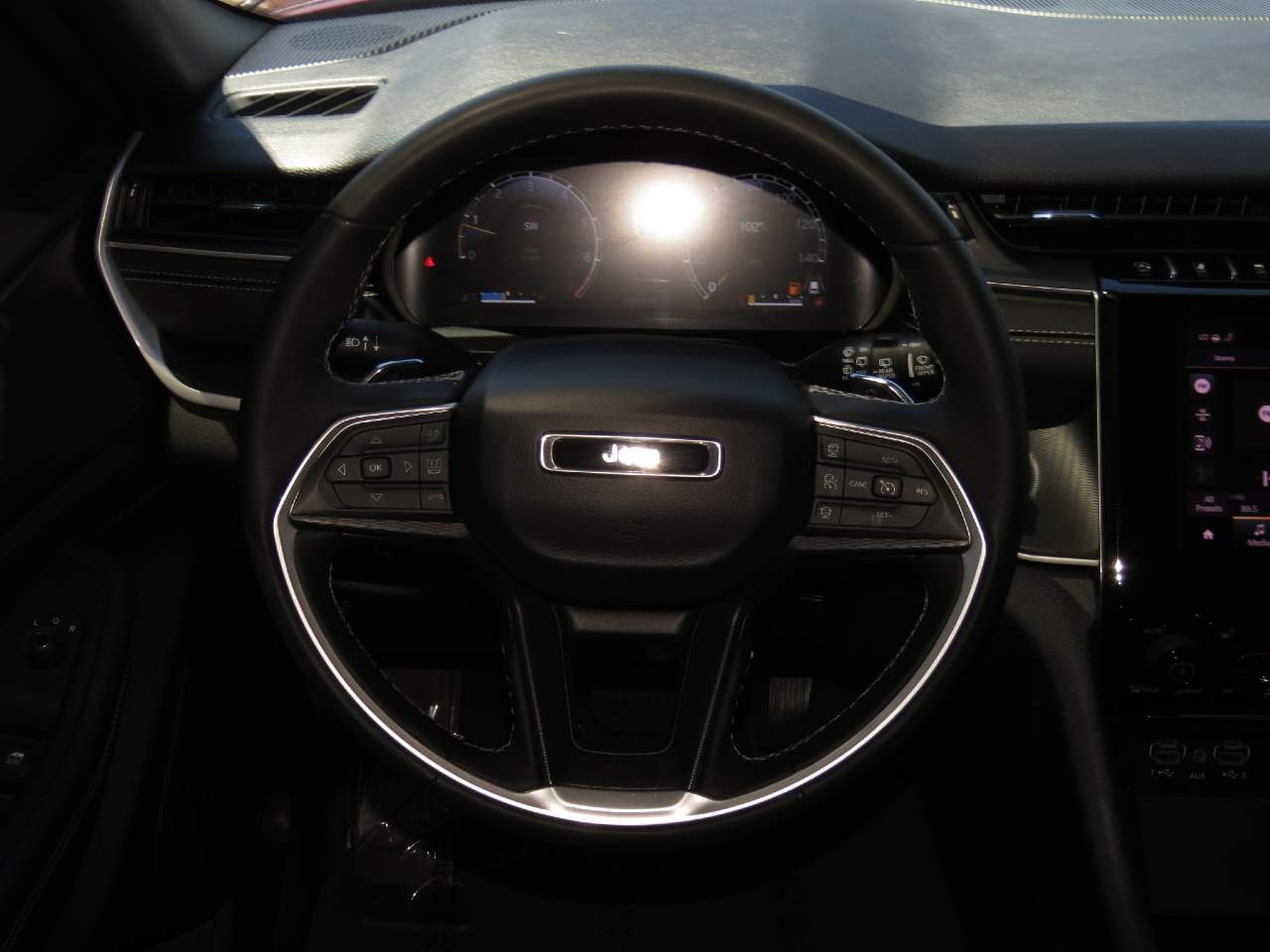 2024 Jeep Grand Cherokee L Laredo