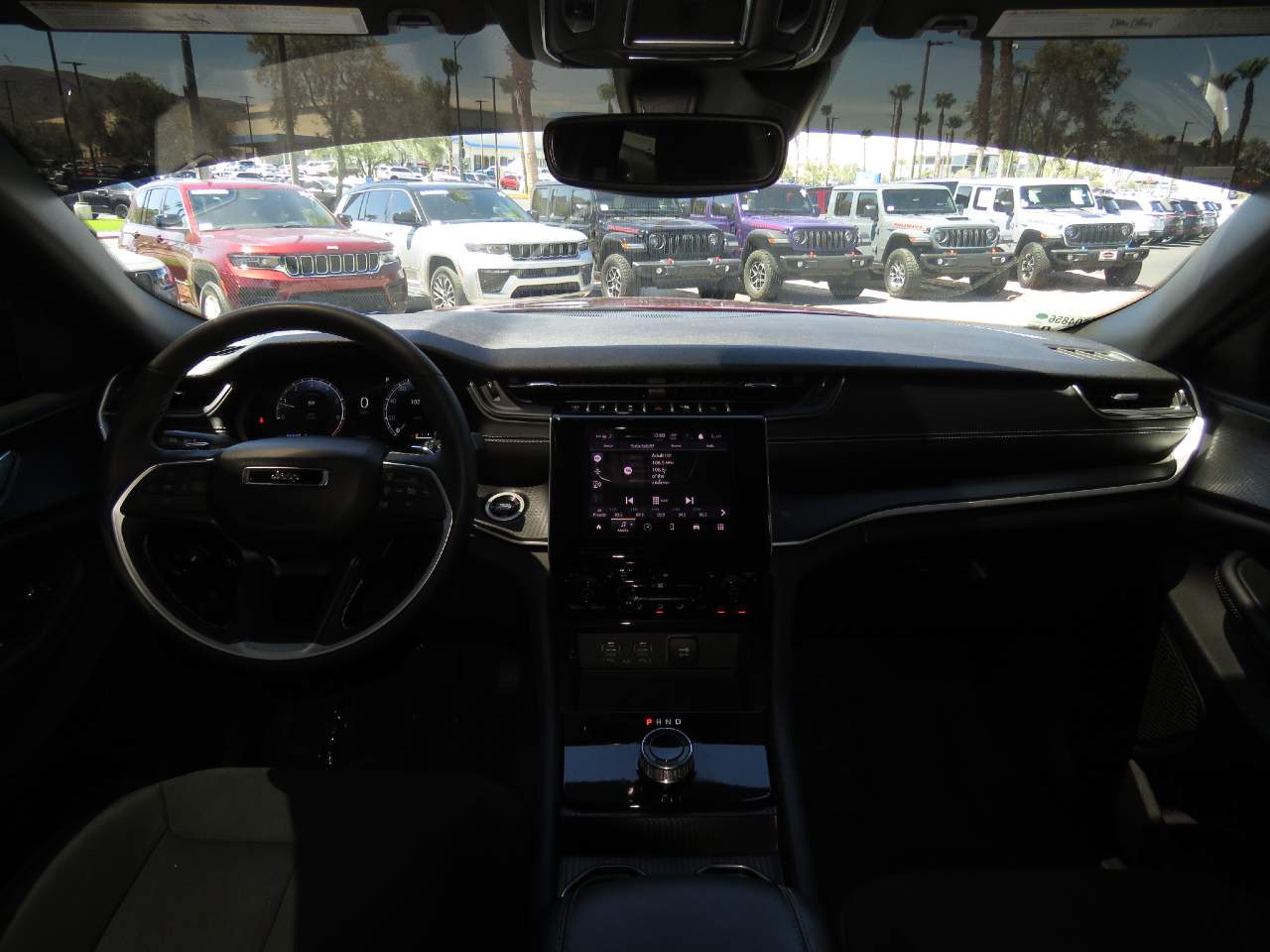 2024 Jeep Grand Cherokee L Laredo