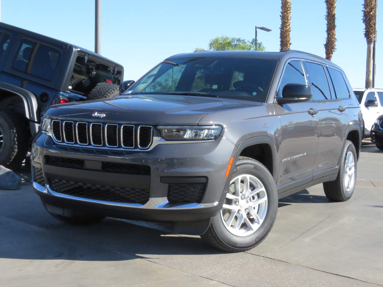 2025 Jeep Grand Cherokee L Laredo