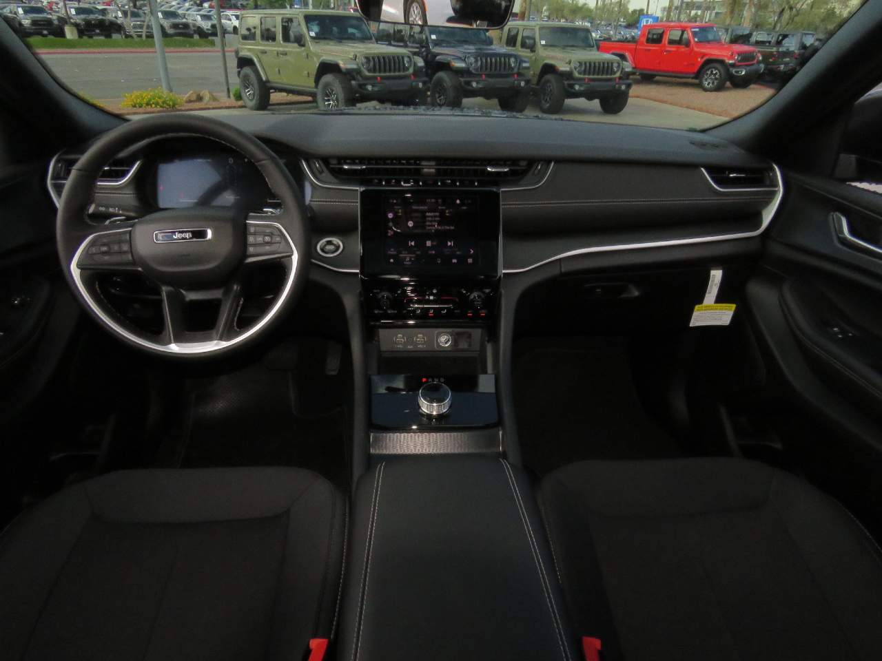 2025 Jeep Grand Cherokee L Laredo