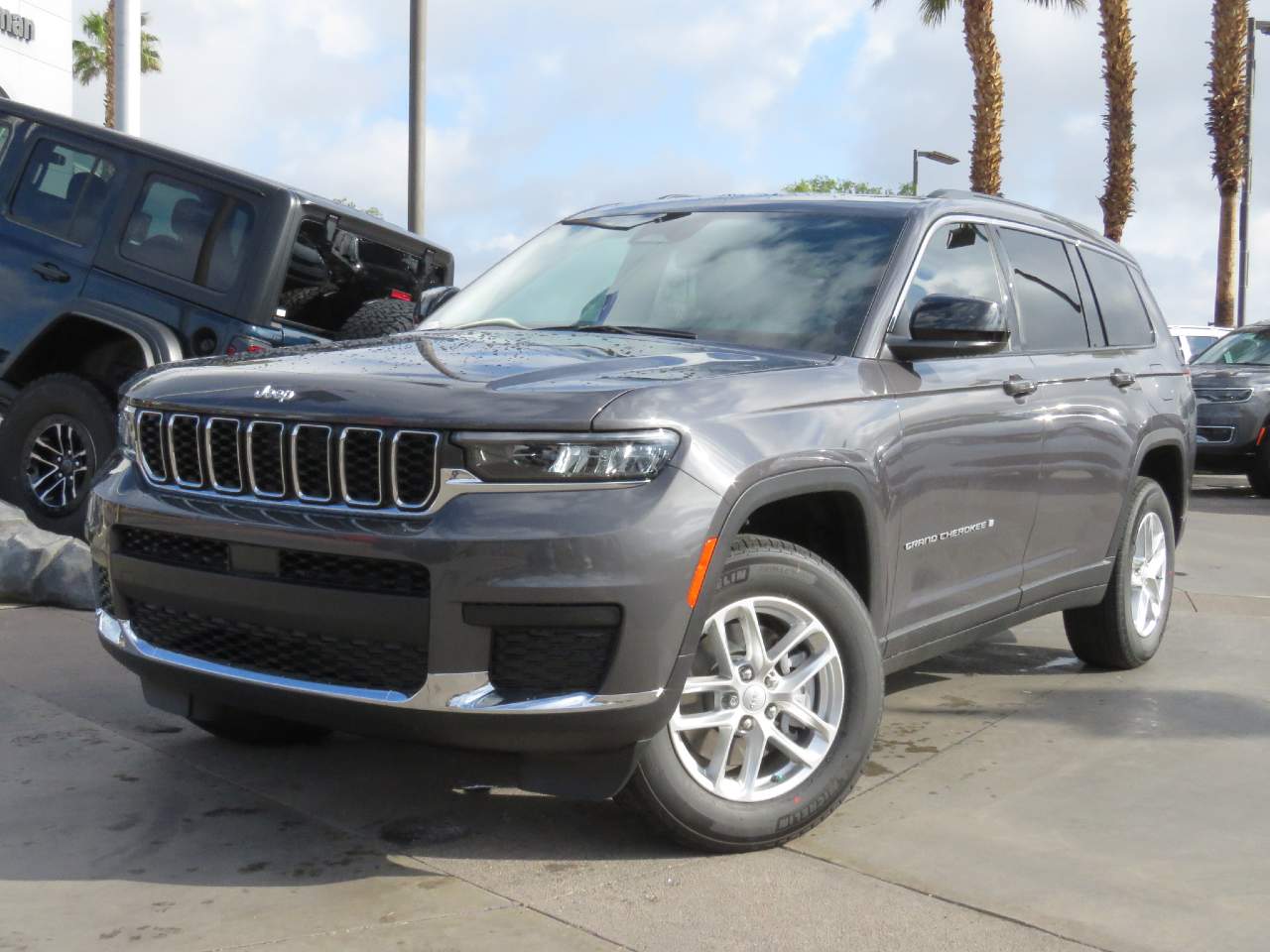 2025 Jeep Grand Cherokee L Laredo