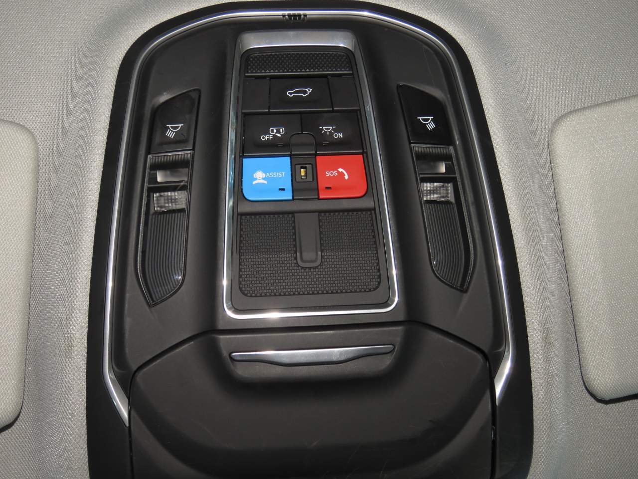 2022 Jeep Grand Cherokee L Laredo