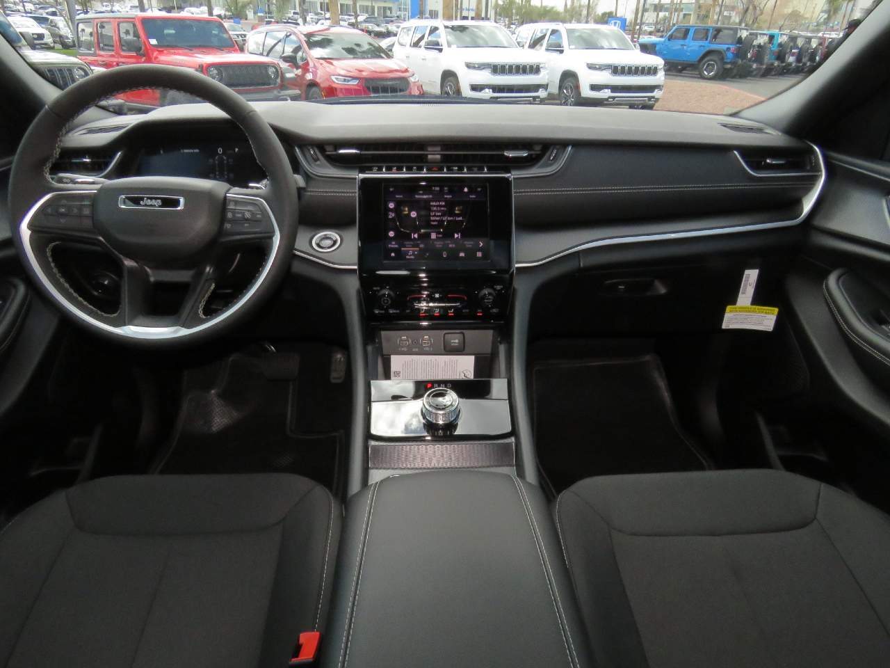 2025 Jeep Grand Cherokee L Laredo