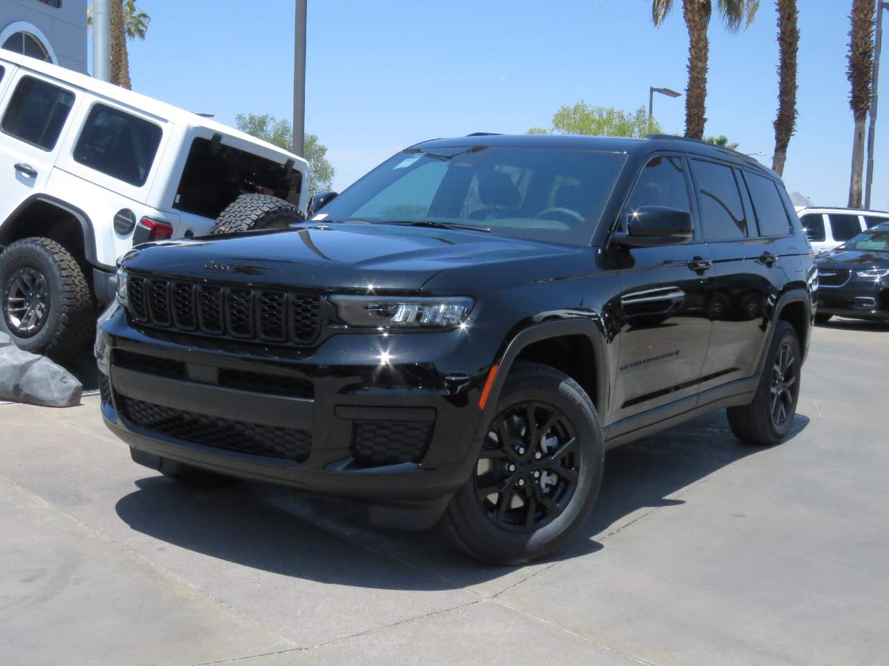 2025 Jeep Grand Cherokee L Laredo