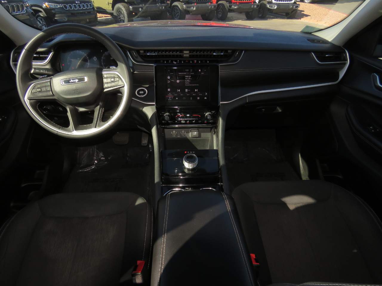 2023 Jeep Grand Cherokee L Laredo
