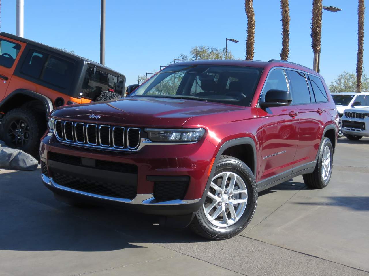 2023 Jeep Grand Cherokee L Laredo