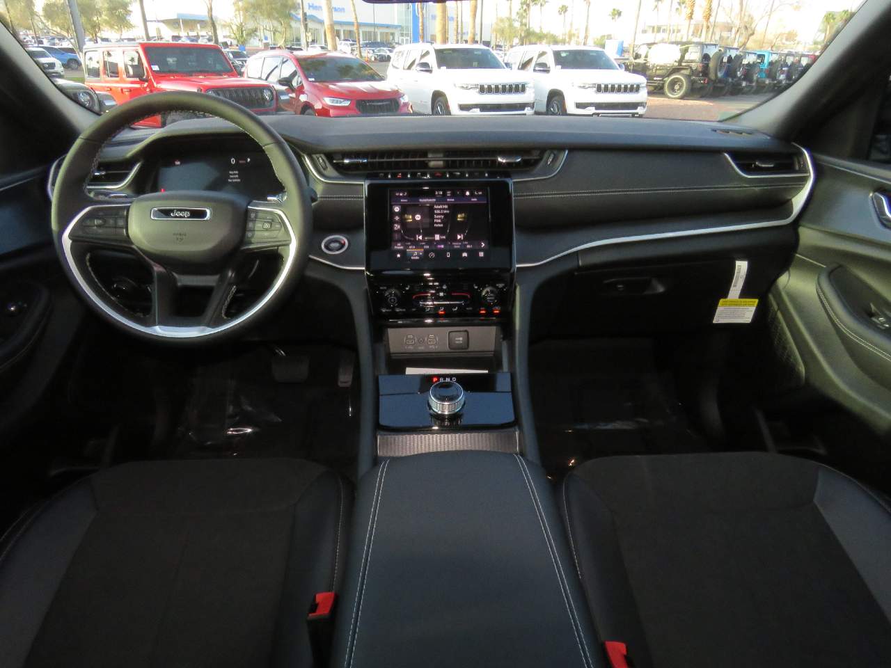 2025 Jeep Grand Cherokee L Laredo