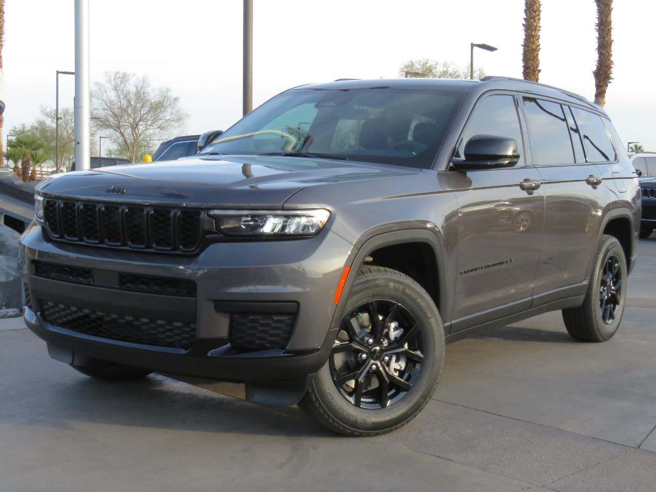 2025 Jeep Grand Cherokee L Laredo