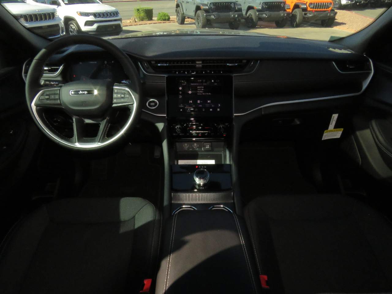 2025 Jeep Grand Cherokee L Laredo