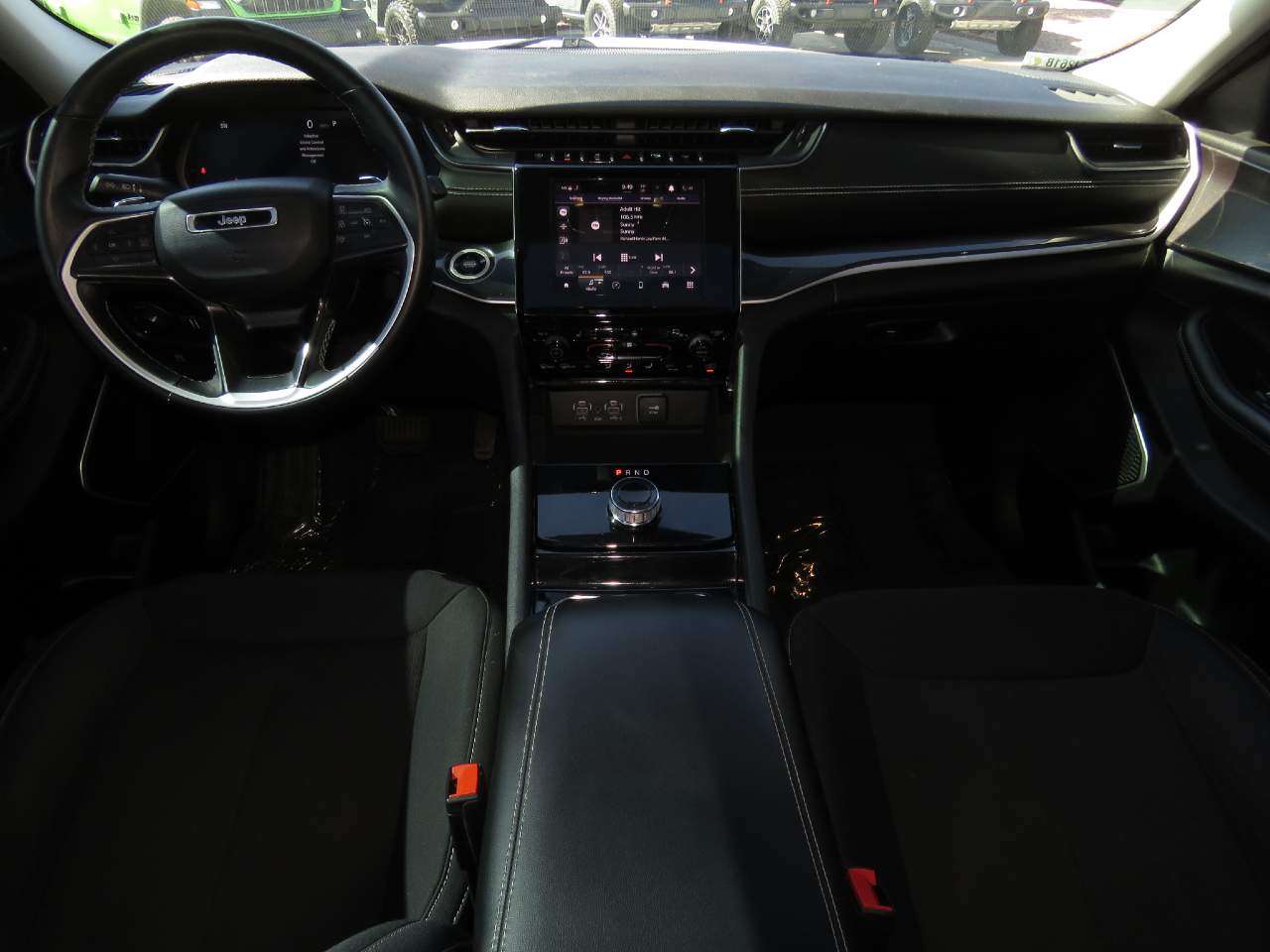 2022 Jeep Grand Cherokee L Laredo