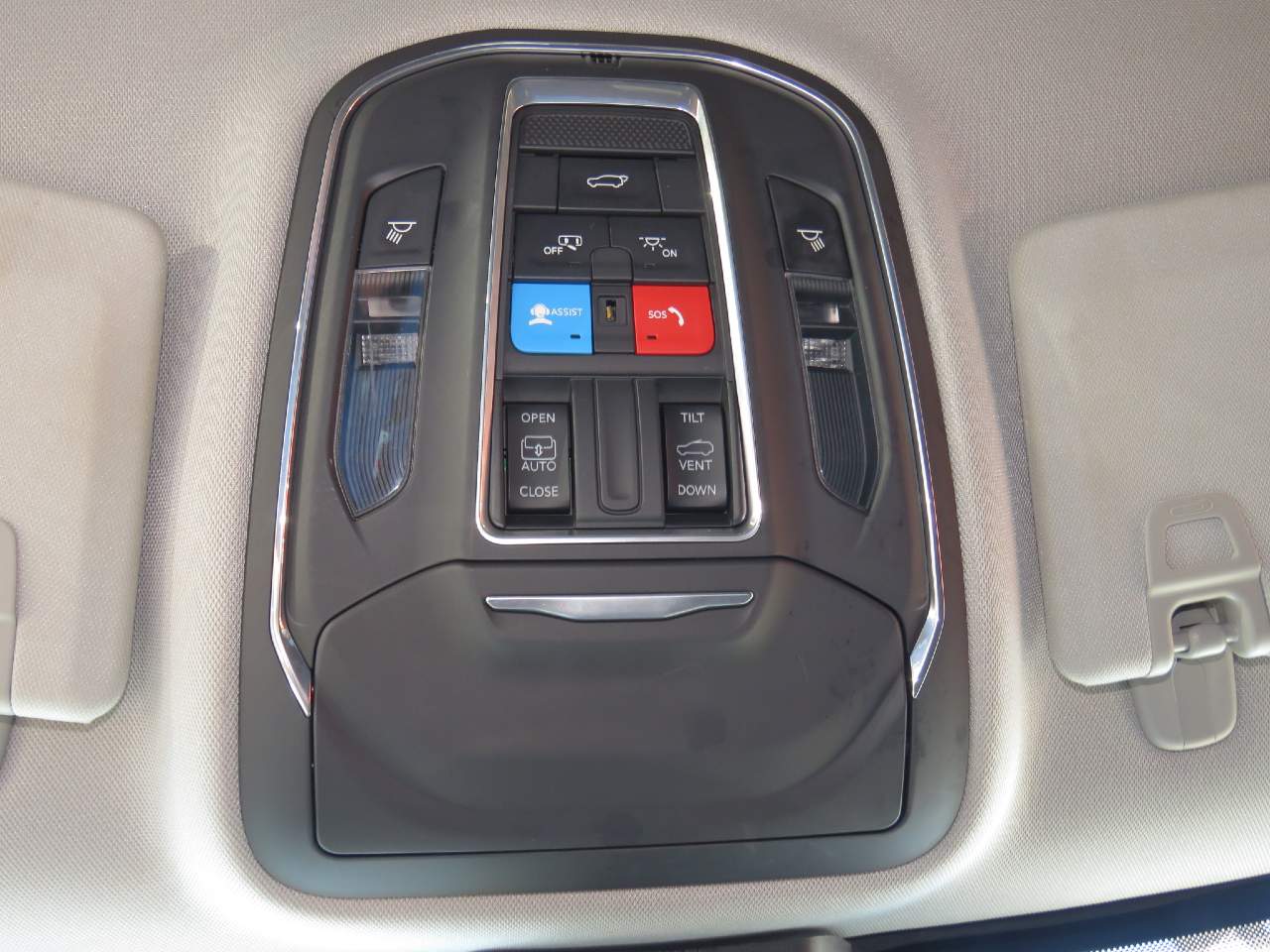 2022 Jeep Grand Cherokee L Laredo