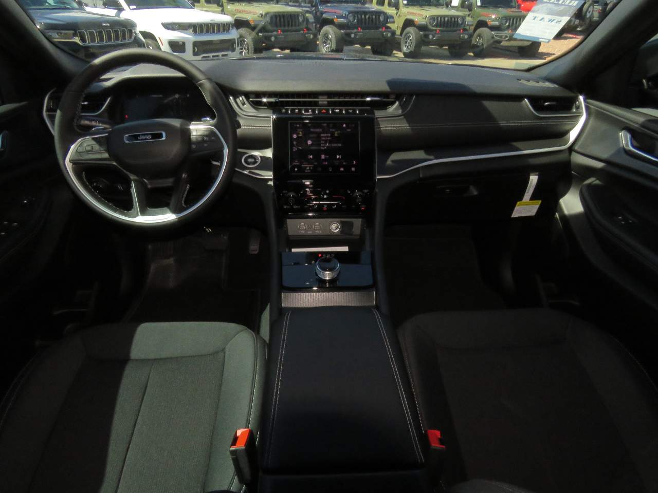 2025 Jeep Grand Cherokee L Laredo