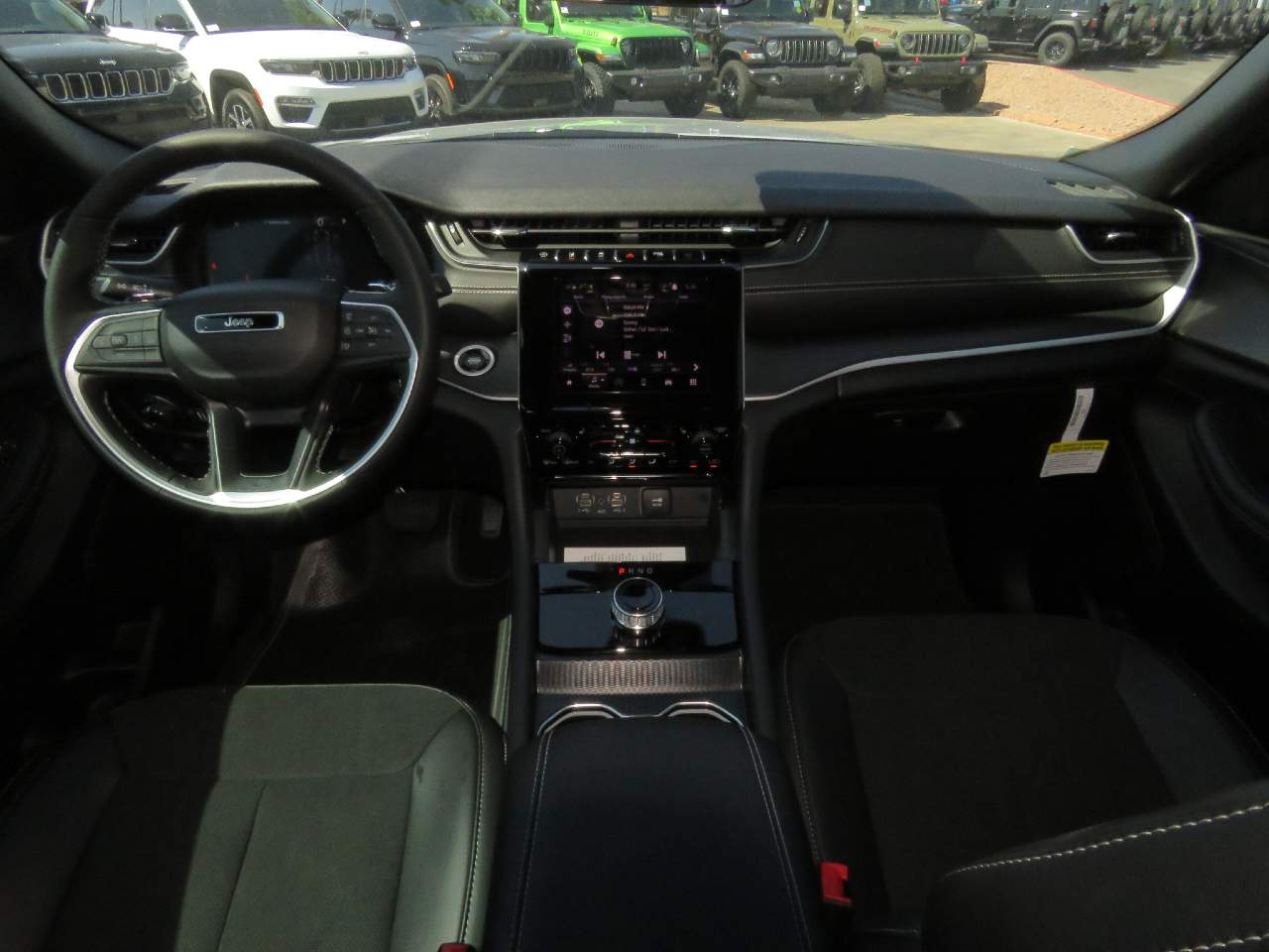 2025 Jeep Grand Cherokee L Laredo