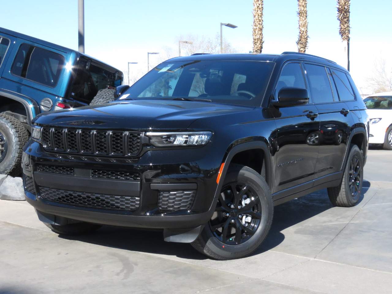 2025 Jeep Grand Cherokee L Laredo