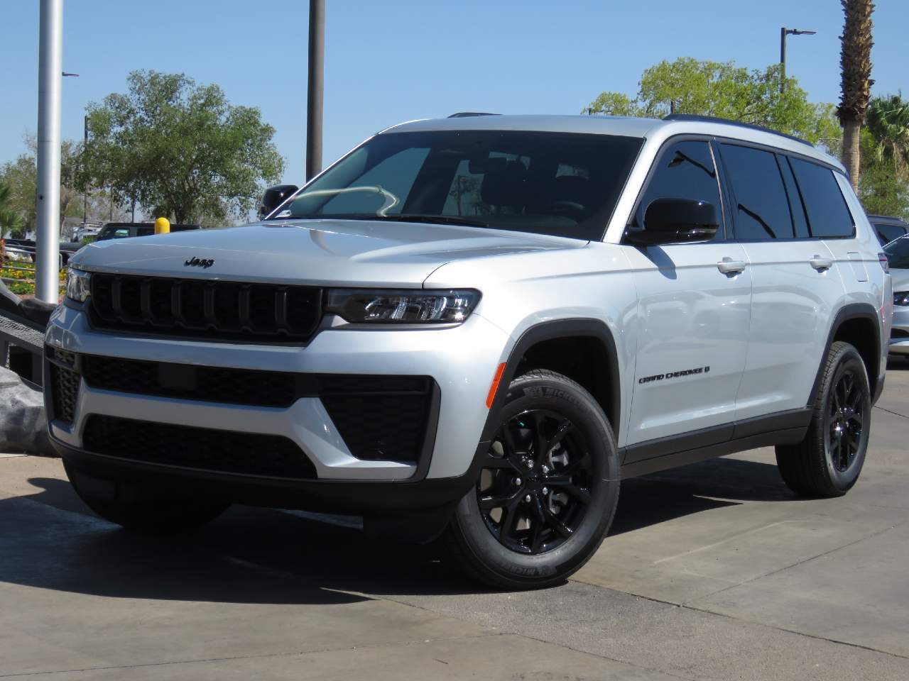 2026 Jeep Grand Cherokee L Laredo Altitude 4x4's photo