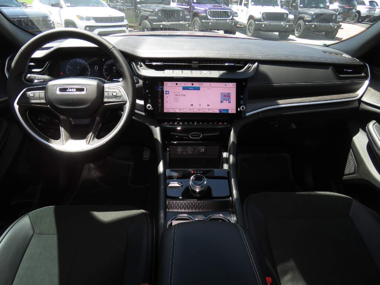 2026 Jeep Grand Cherokee L Laredo Altitude