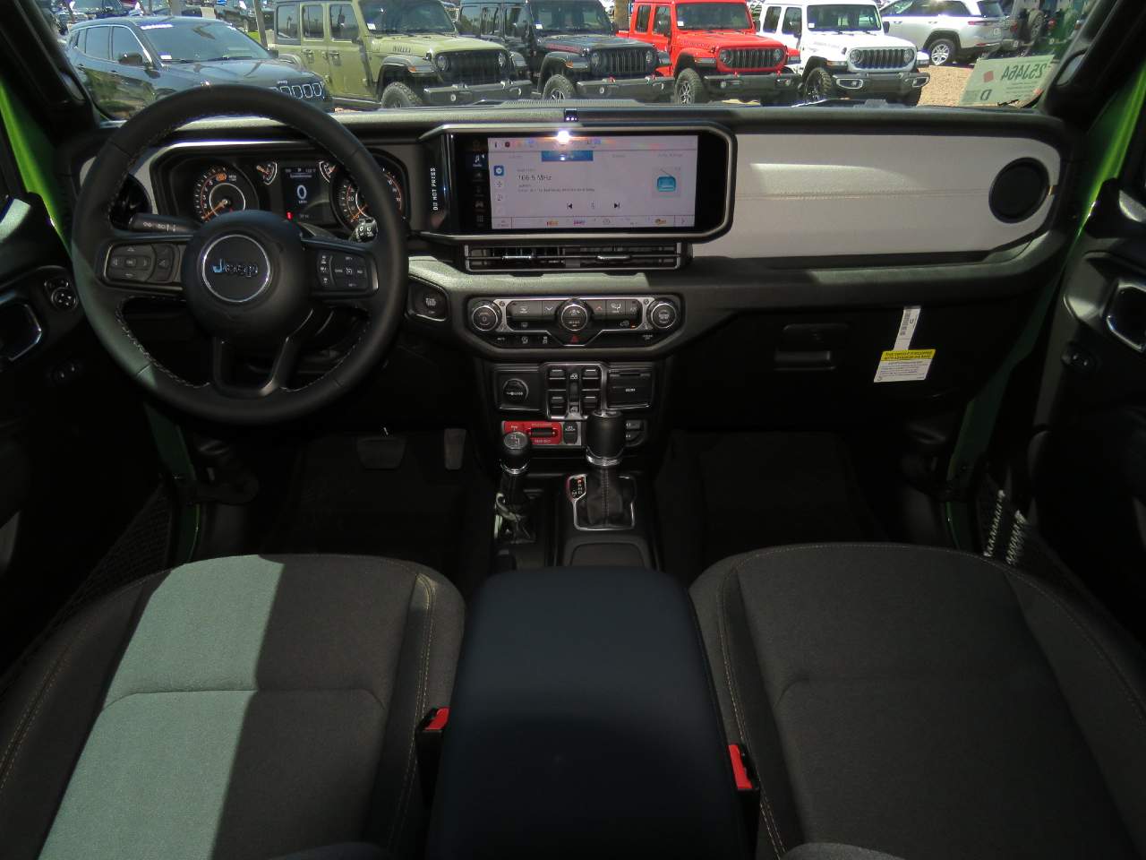 2025 Jeep Wrangler Willys 4dr